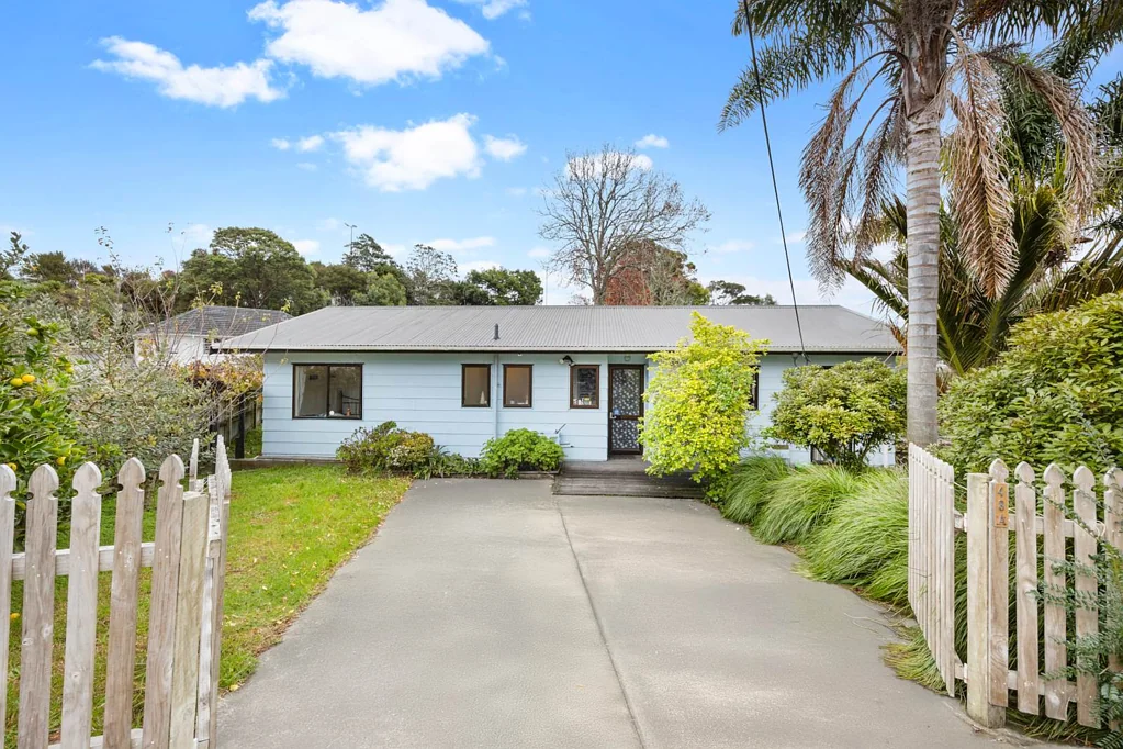 48A Brains Road, Kelston, Waitakere City, Auckland
