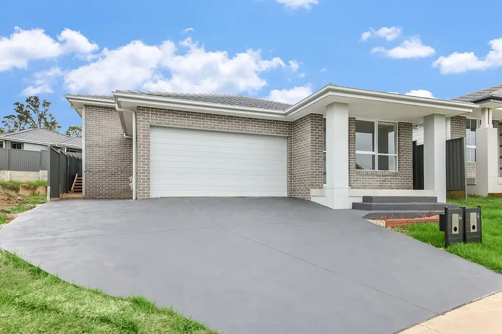 Tahmoor 6 Bedroom Dual Income property