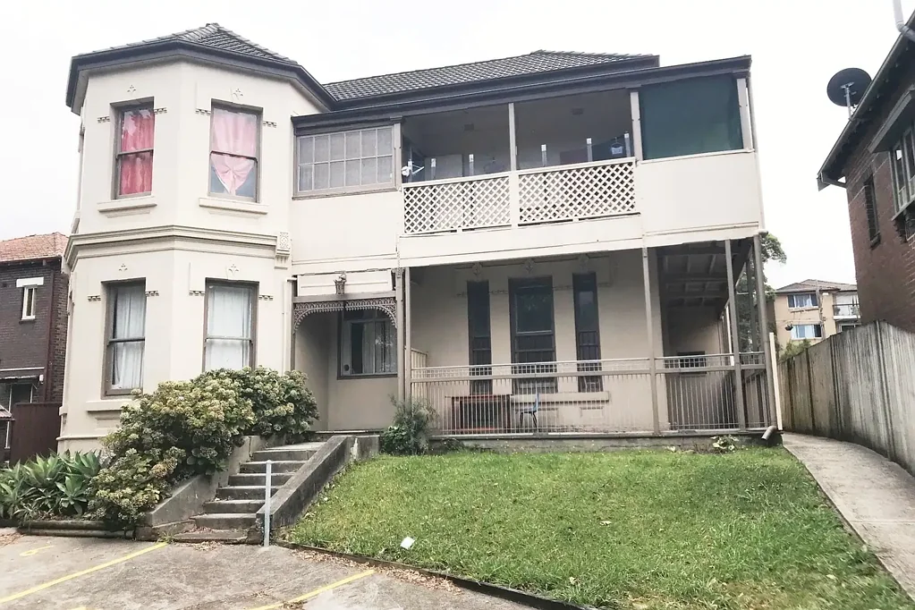 Two Bedroom Apartment in Convenient Location
