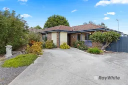 4 Lesley Drive, Hampton Park