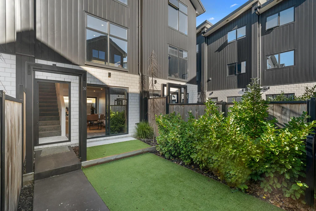 Christchurch Central 2房  Modern, Convenient, and Must be Sold!