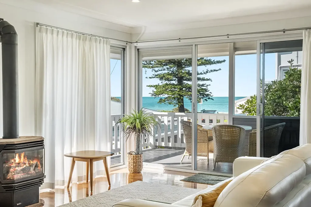 Lennox Head 3房  Space, Privacy & Ocean Views in a Beachside Location