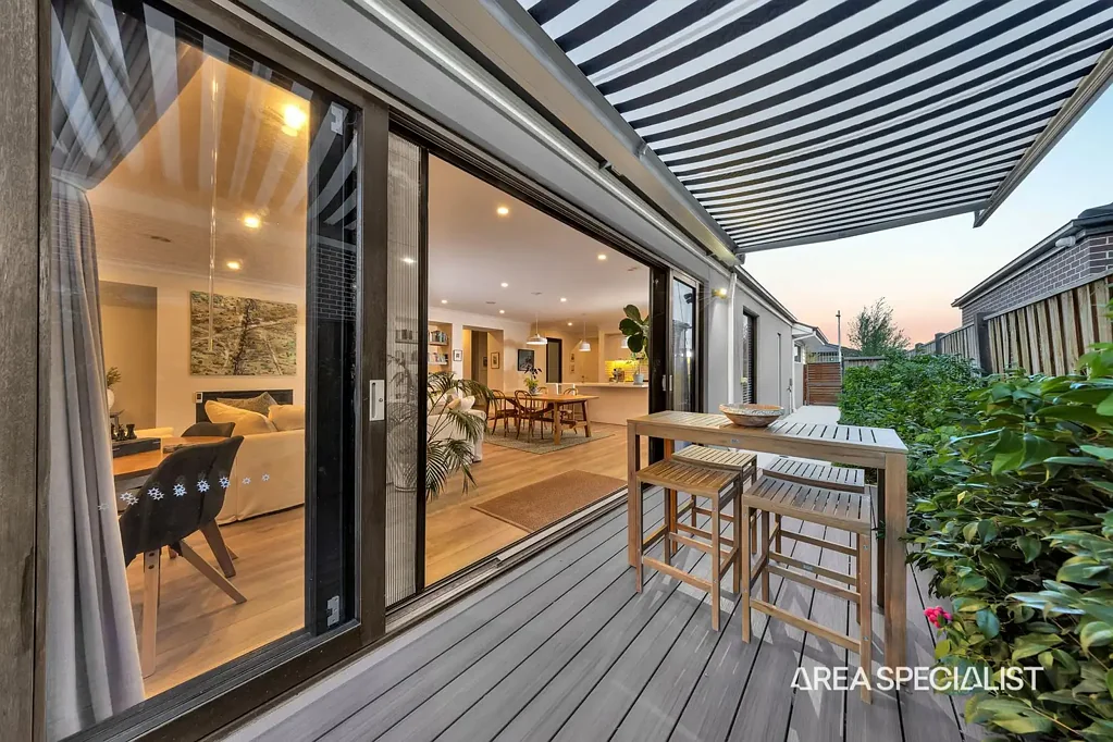 Truganina 4 Bedroom The Brief: Exceptional Luxury and Expansive Living, Crafted to the Highest Standards in Westbrook Estate!!!