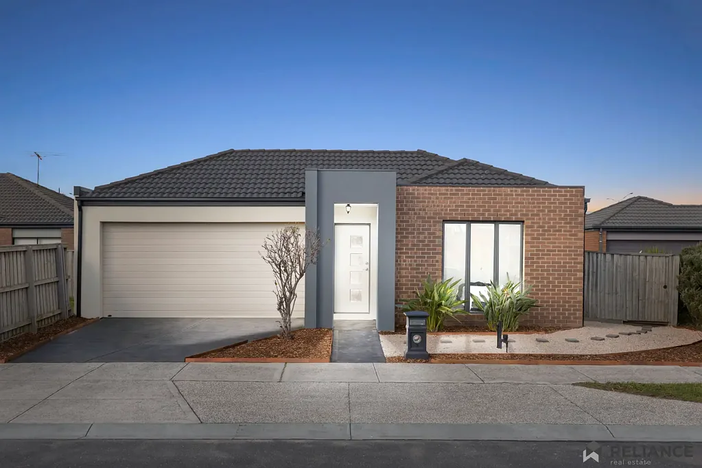 Tarneit 3 Bedroom Tarneit Treasure: Stylish 3-Bedroom Home with All the Modern Touches!