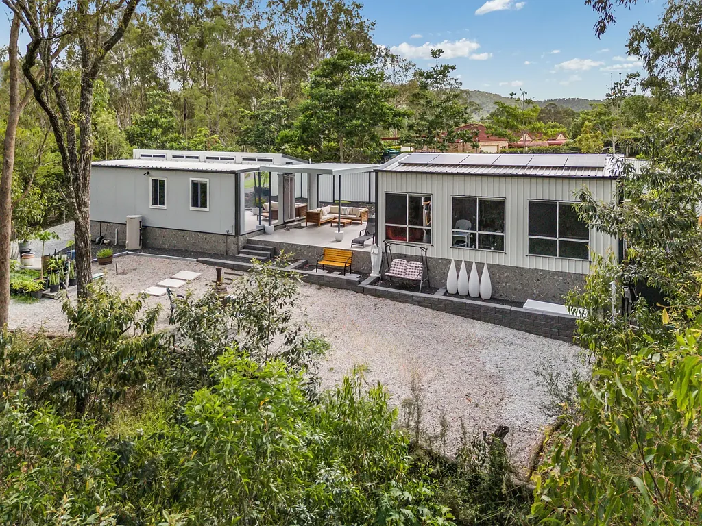 Mount Crosby 2部屋 Acreage For A Downsizer, A Weekend Escape or an Investment.