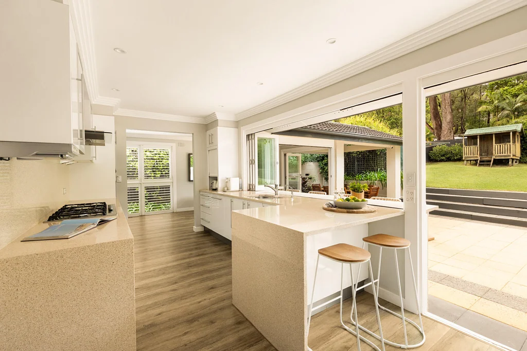St Ives 5ਬੈੱਡਰੂਮ Light, airy and designed for an exceptional indoor-outdoor lifestyle