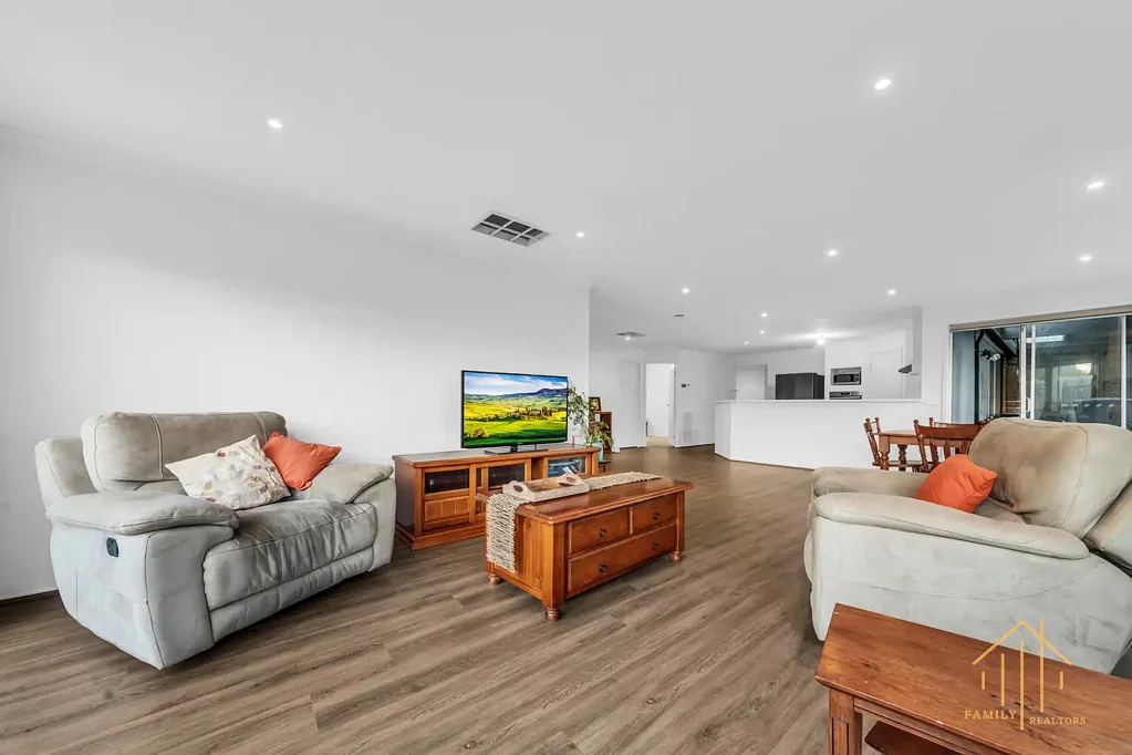 Narre Warren 4Phòng ngủ An idyllic lifestyle FAMILY HOME IN PRIME LOCATION – READY TO MOVE IN!!