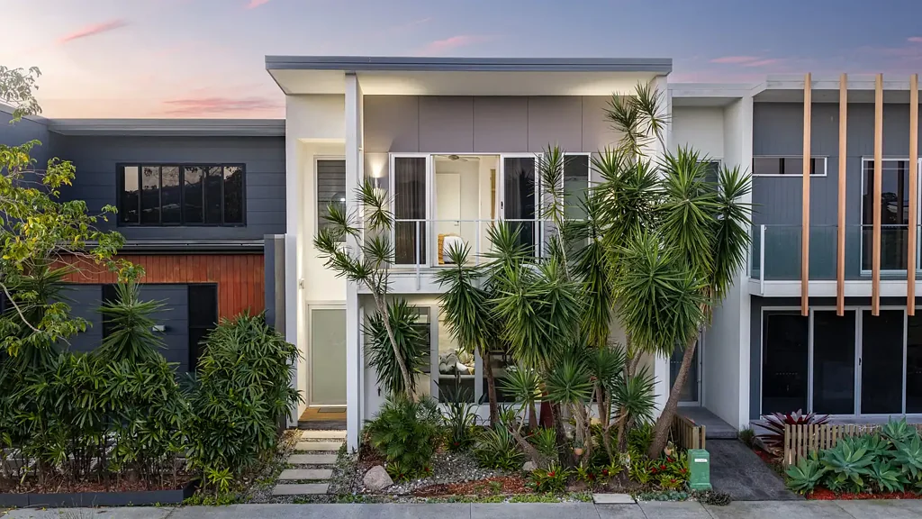 Maroochydore 4房  Space, Style and Lifestyle — Right Where You Want to Be