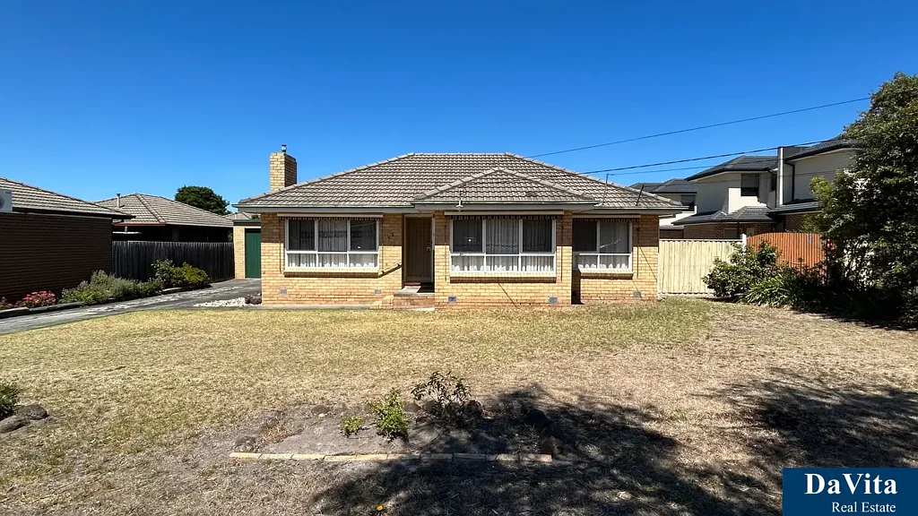 Stunning Family Home in Clayton.