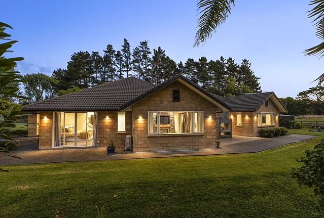 8B Willow Lane, Stillwater, Rodney District