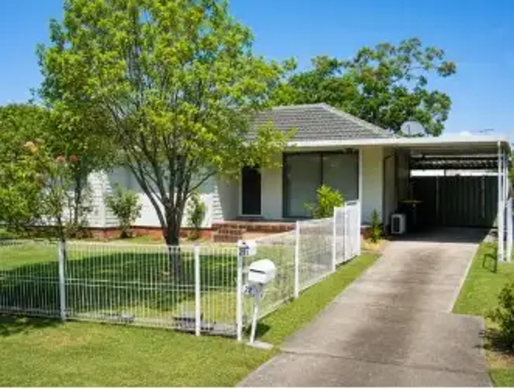 NEAT & TIDY THREE BEDROOM HOME
