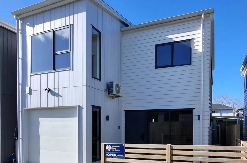 Papatoetoe 4બેડરૂમ LUCKY LAST ONE LEFT! ACT FAST BEFORE IT'S GONE!