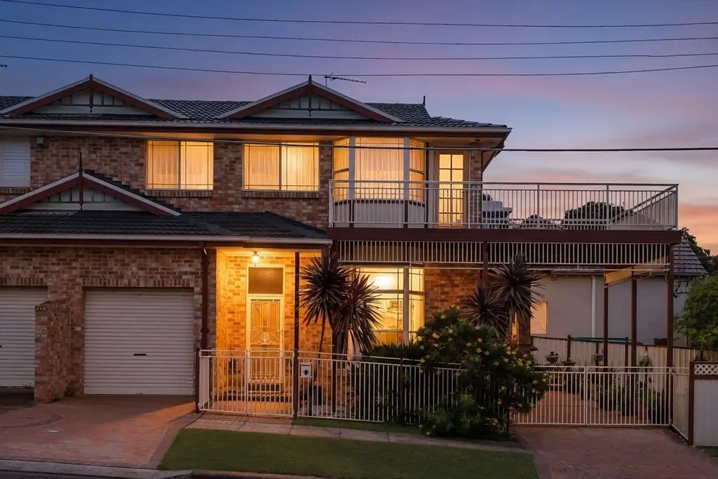 2/37 Andover Street, Carlton, NSW 2218