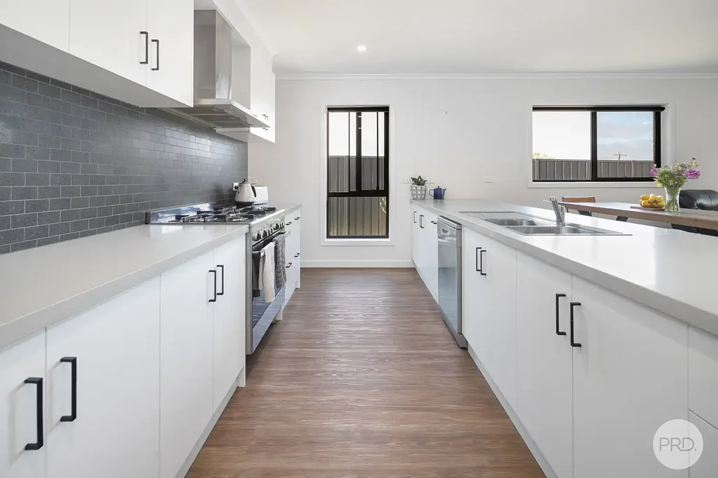 Creswick 3ਬੈੱਡਰੂਮ Move-In Ready with Modern Appeal and Minimal Upkeep
