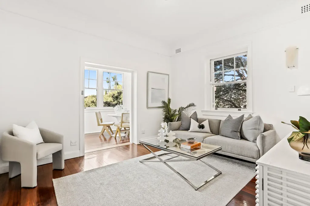 Elizabeth Bay 1 Bedroom Spanish Mission Charm Meets Bayside Serenity