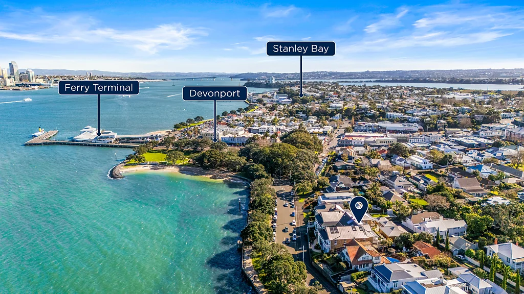 Devonport 2房  Exclusive waterfront apartment