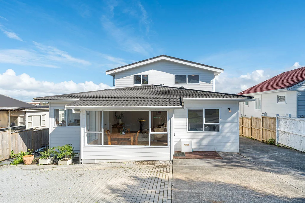 Milford 5બેડરૂમ Separate Granny Flat + Major Price Reduction
