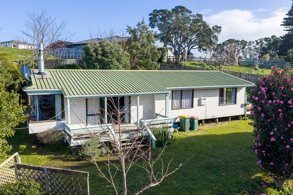 Bell Block 3ਬੈੱਡਰੂਮ Elevated Bell Block Living with Taranaki Views
