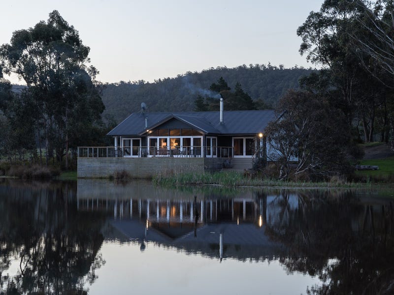 CURRAWONG LAKES TROUT FISHERY 1204 LONG MARSH RD, LAKE LEAKE TAS 7210, 0 chambres, 0 salles de bain, Lifestyle Property