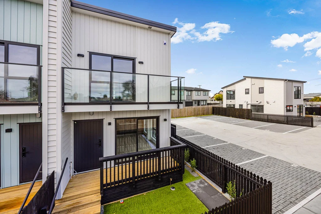 Papatoetoe 3房  Affordable and Downstairs Master Bedroom
