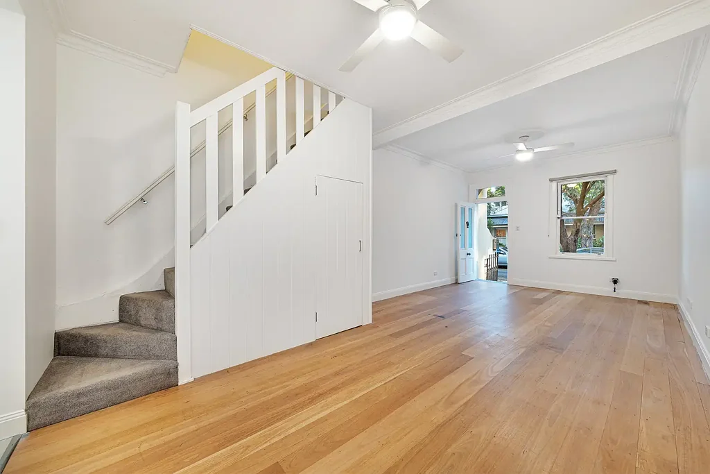 CHARMING 2 BEDROOM TERRACE IN ENMORE