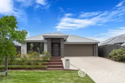 66 Carroll Circuit, Cooranbong