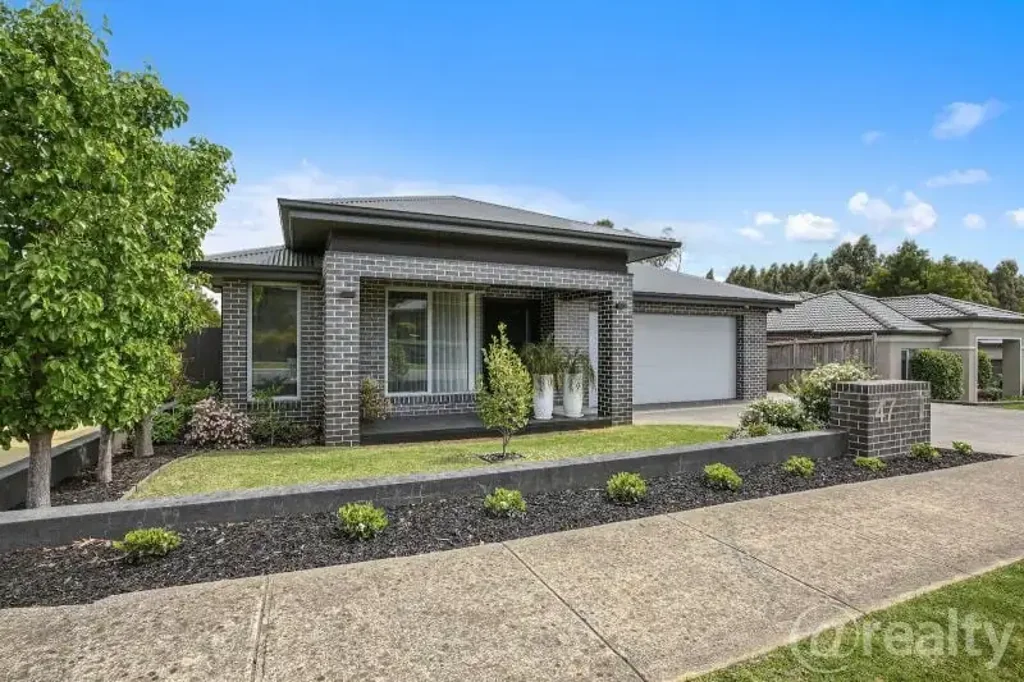 Drouin 4બેડરૂમ Architecturally Designed Modern Family Living