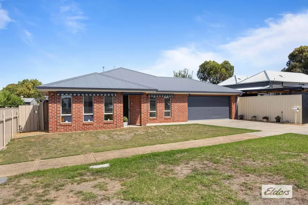 2 Flattely Street, Ararat, VIC 3377