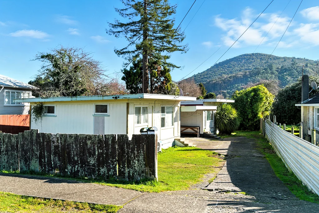 10A & 10B Neil Road, Fairy Springs, Rotorua, Bay of Plenty