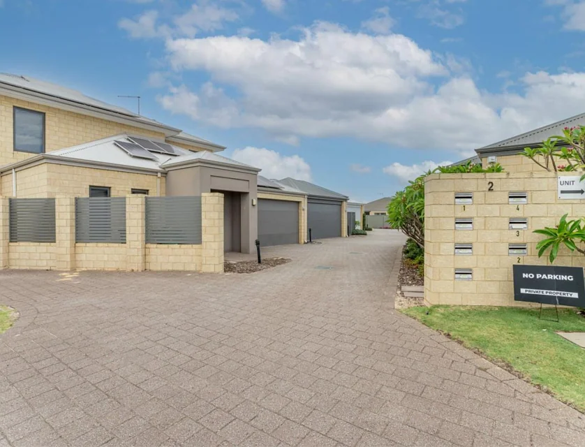 2/2 Whitmore Loop, Harrisdale, South East Perth, 3 ਕਮਰੇ, 2 ਬਾਥਰੂਮ, Unit