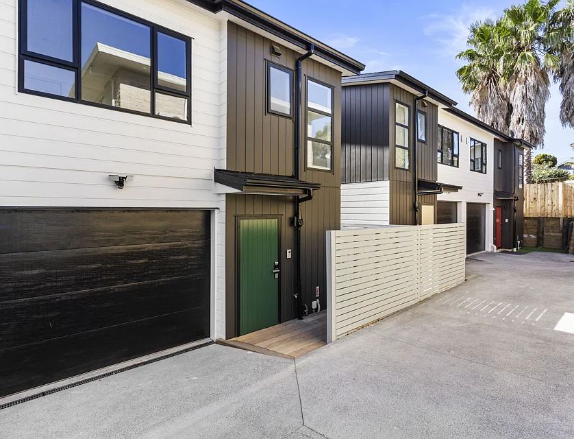 33c Patons Road, Howick, Manukau City, 3房, 2浴, 独立屋