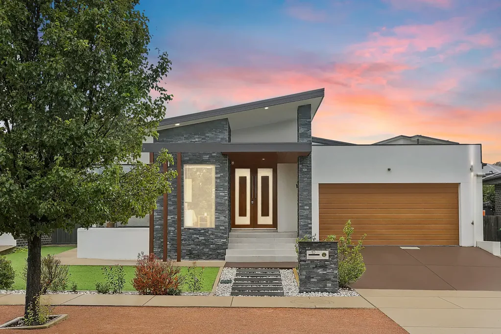 10 Dorrie Crescent, Moncrieff, ACT 2914