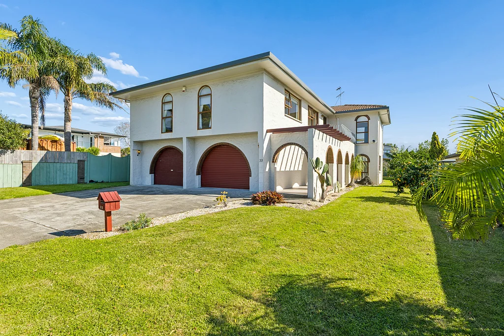 33 Prince Regent Drive, Half Moon Bay, Manukau City, Auckland