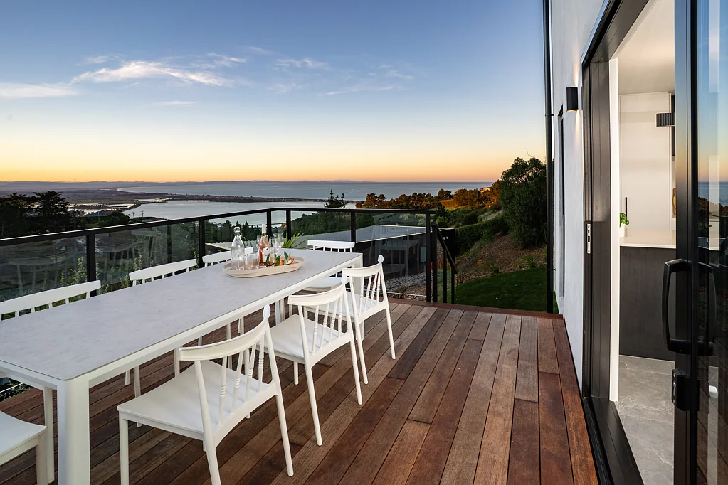 Mount Pleasant 4 Bedroom Brand New with a View