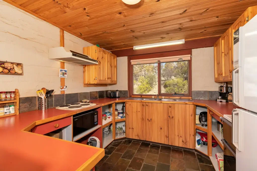 Jindabyne 4कमरा “High Country” - Substantial Country House/European Ski Lodge at Lakewood Estate