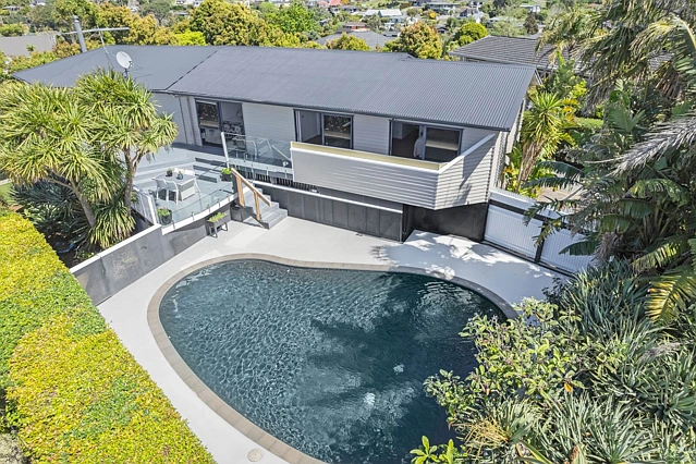 16 Sunrise Avenue, Mairangi Bay, North Shore City