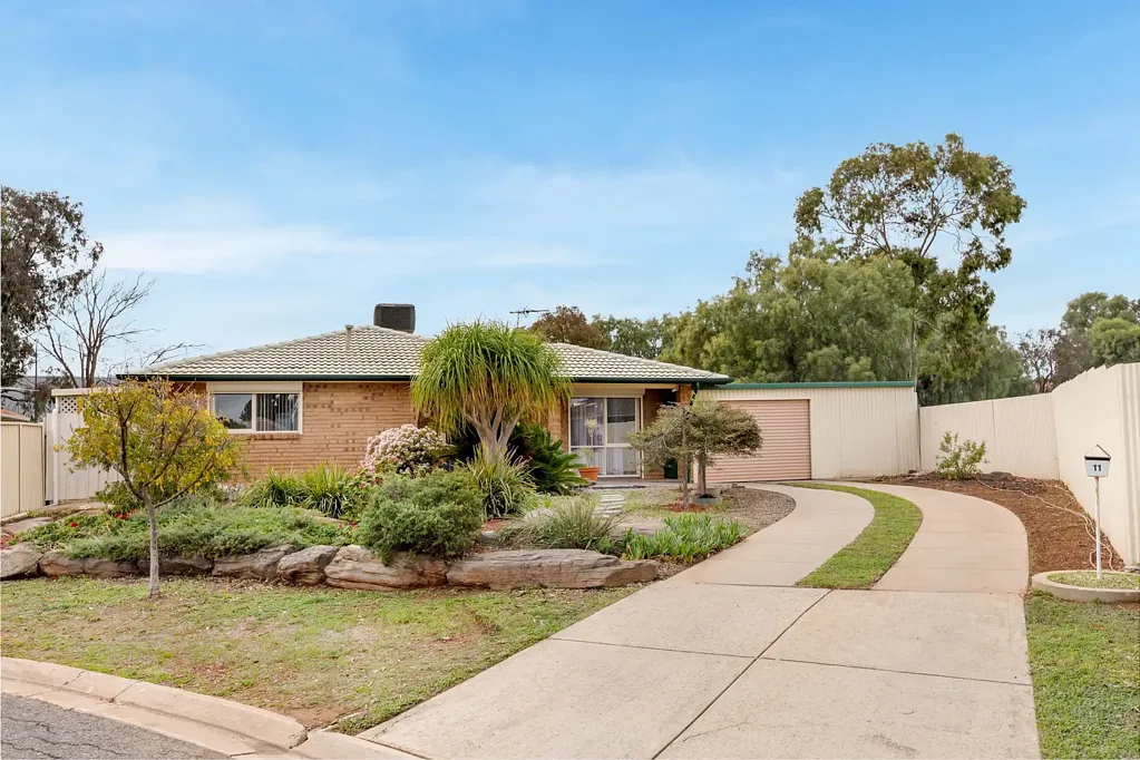 Smithfield 4બેડરૂમ STUNNINGLY RENOVATED 4 BEDROOM FAMILY HOME SET ON 968m²