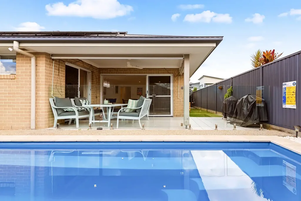 Narangba 4房 现代家庭生活，卓越能效，度假村式户外娱乐!! MODERN FAMILY LIVING WITH PREMIUM ENERGY EFFICIENCY & RESORT-STYLE OUTDOOR ENTERTAINING!!