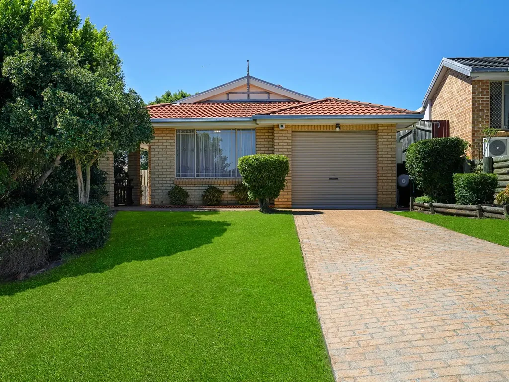 7 Smart Close, Minto, NSW 2566