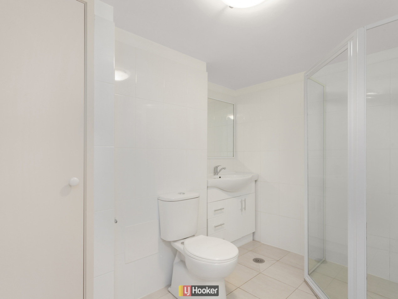 LAKESIDE UNIT 41C 21 BEISSEL ST, BELCONNEN ACT 2617, 0房, 0浴, Unit