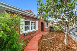 1 Douglas Street, New Town