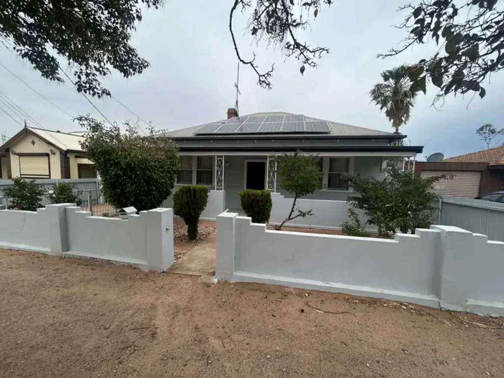 Port Augusta 3ਬੈੱਡਰੂਮ MOVE IN OR INVEST