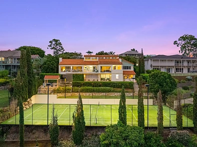 Mount Ommaney 5Moenga Private Family Estate with Pool, Tennis Court and Expansive Living