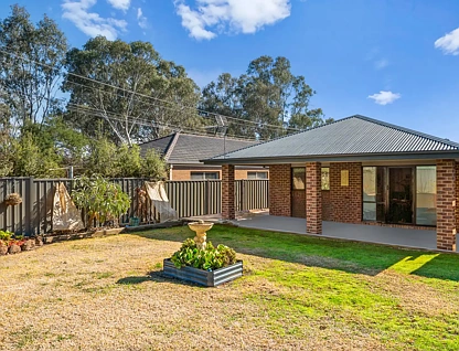 4 Farrall Court, Mansfield, VIC 3722, 3 ਕਮਰੇ, 2 ਬਾਥਰੂਮ, House