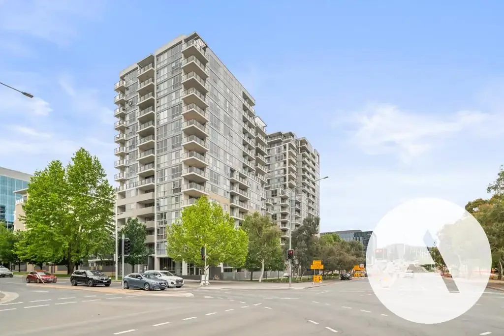 City 2Zimmer 117 m2 in Total - Sweeping Views and Inner-City Lifestyle in the Heart of Canberra - Move-in Ready