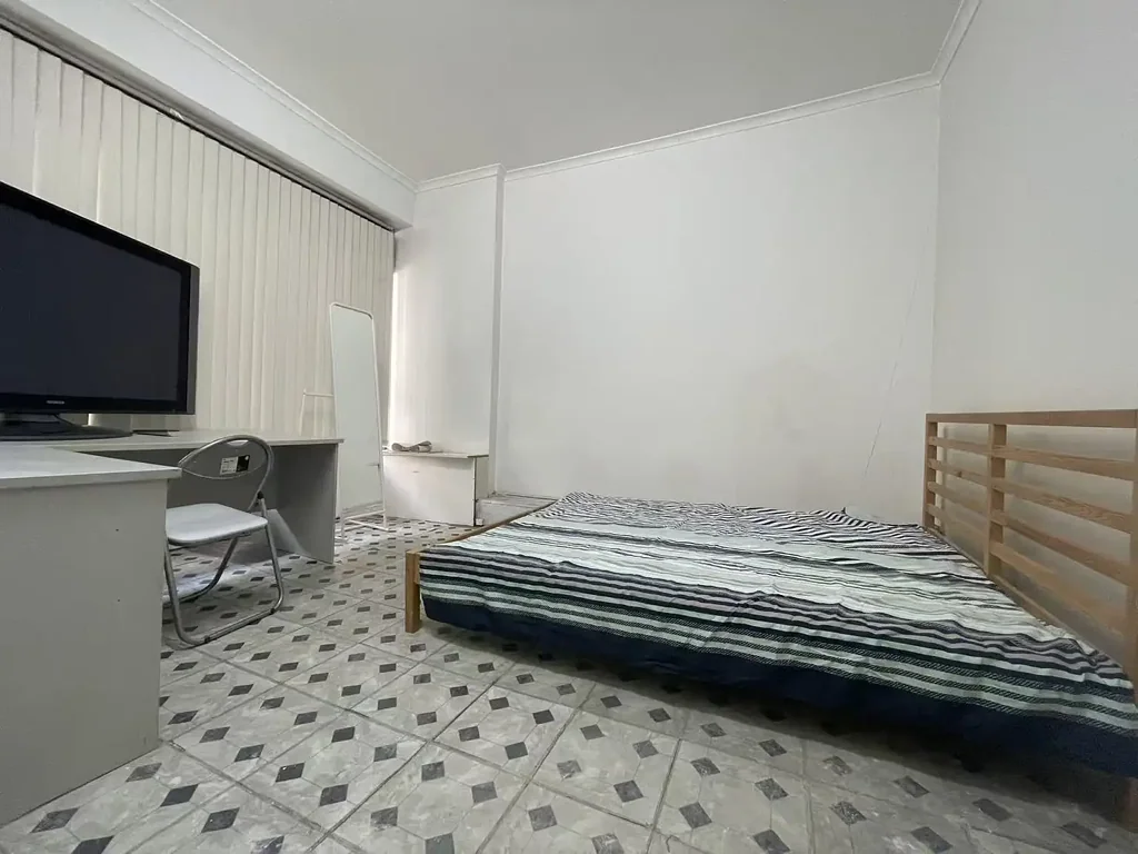 Absolute Premier Location  Fully Furnished one bedroom