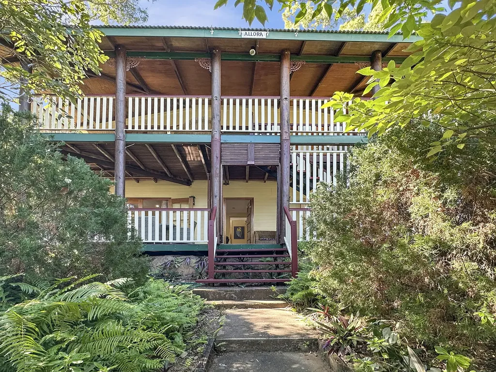 Arcadia 4房  "Allora" – Elevated Queenslander Retreat Near Alma Bay