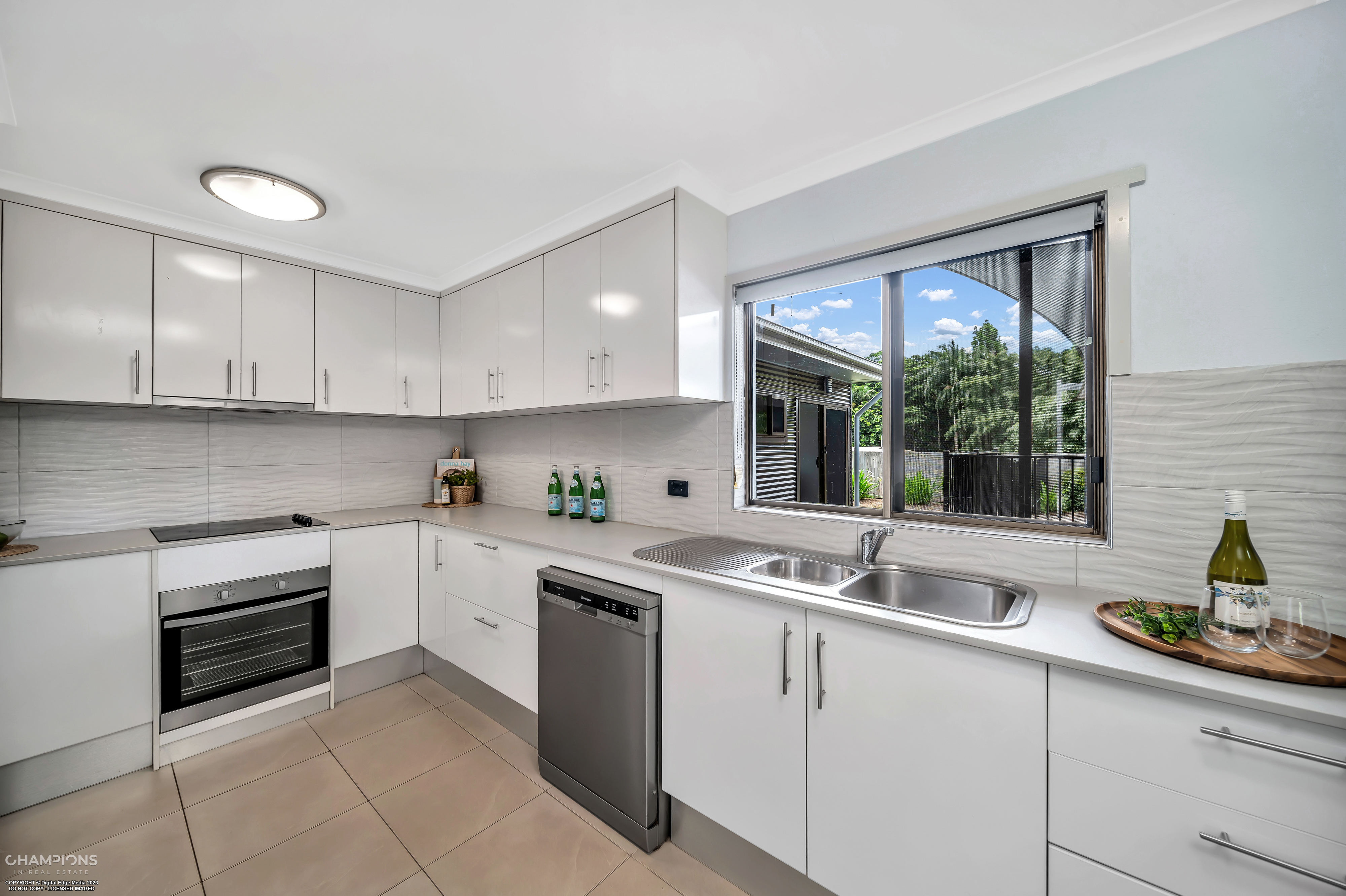 18 BELLBIRD ST, BAYVIEW HEIGHTS QLD 4868, 0 chambres, 0 salles de bain, House