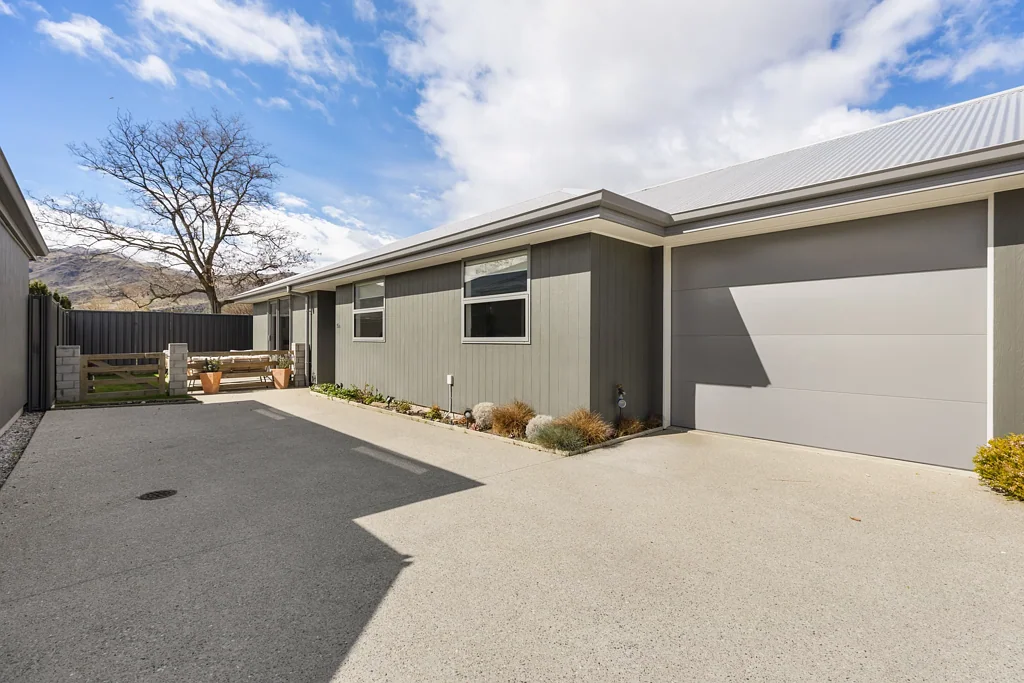 Cromwell 3 Bedroom A Smart Step Into Cromwell!