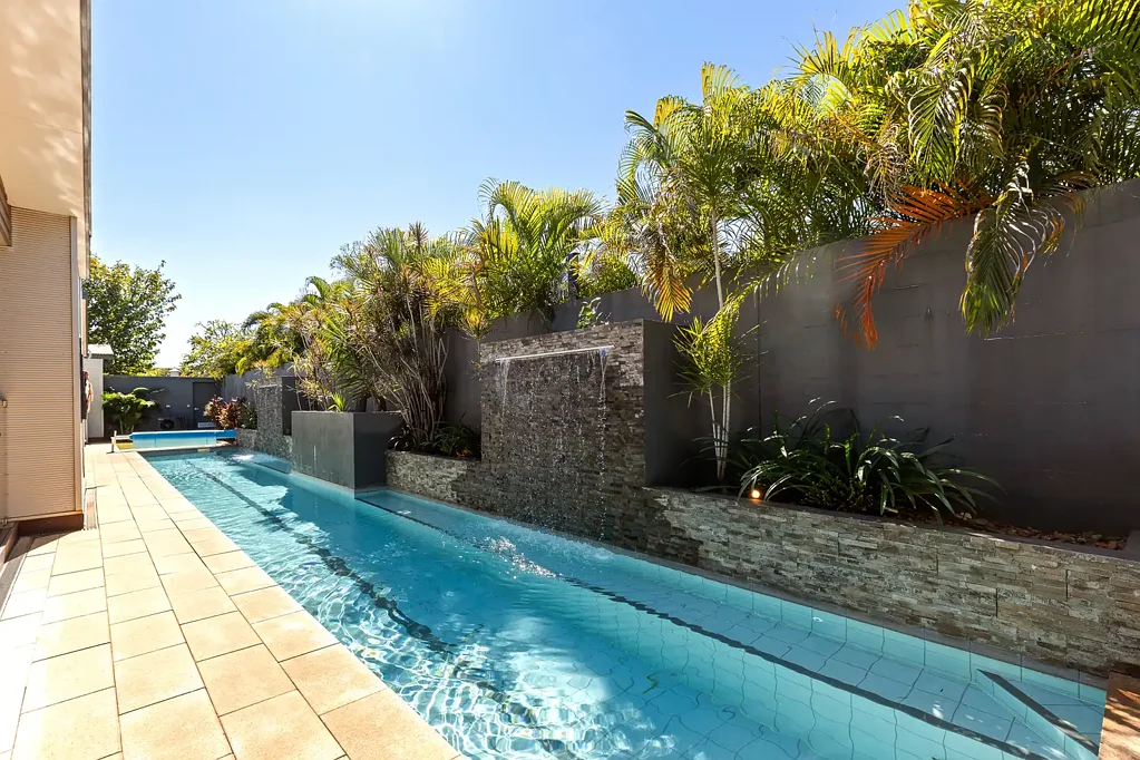 Fully Furnished Townhouse in Cable Beach - Walk to the Beach!